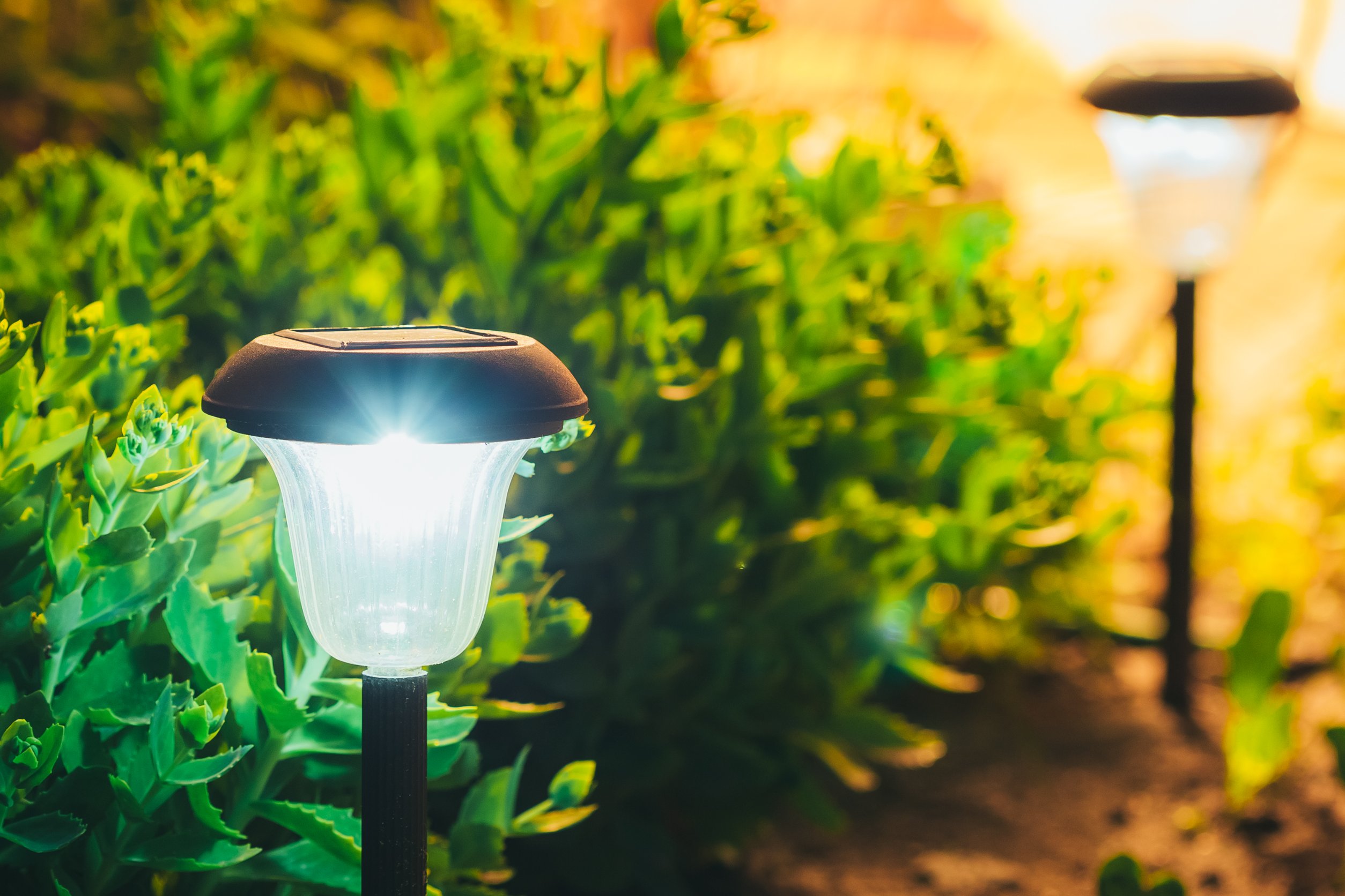 LED solaire extérieur plug-in lampe éclairage de jardin piquet