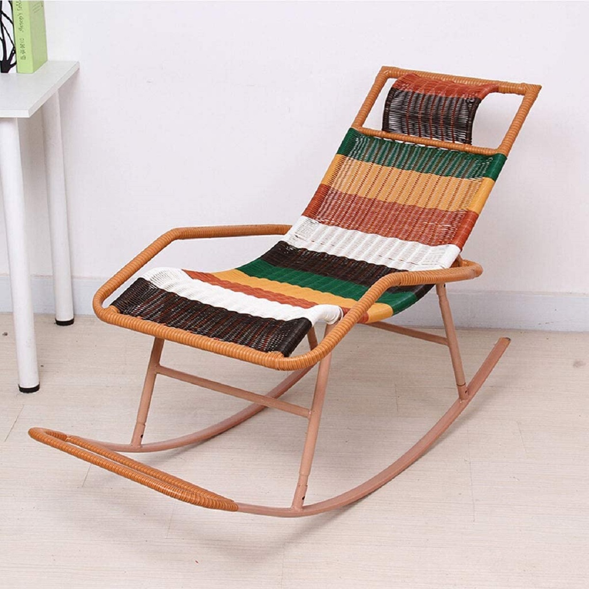 Chaise-en-rotin-inclinable